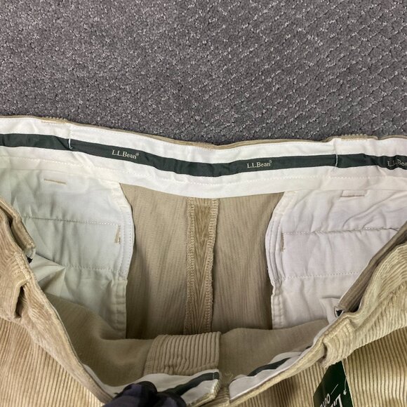 LL Bean Country Corduroy Pants Men's 40 x 32 Khaki Pleated Comfort Waist - Picture 9 of 16